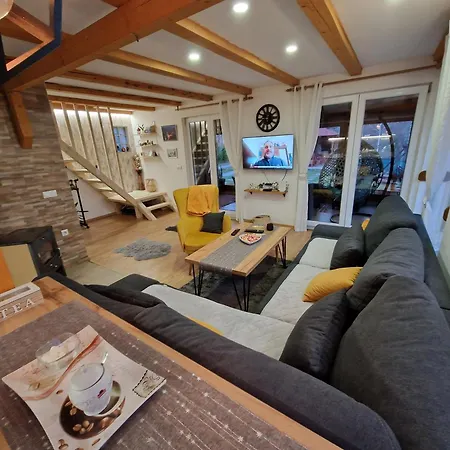 Mountain House Brutusi 17 Bjelasnica Bih Villa *