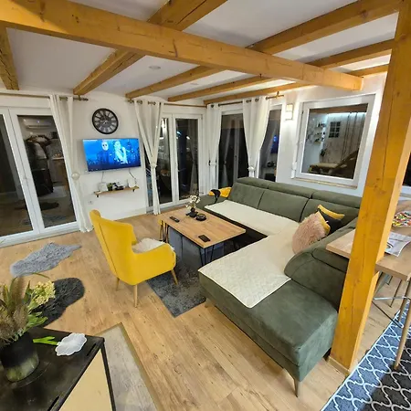 Mountain House Brutusi 17 Bjelasnica Bih Willa Trnovo