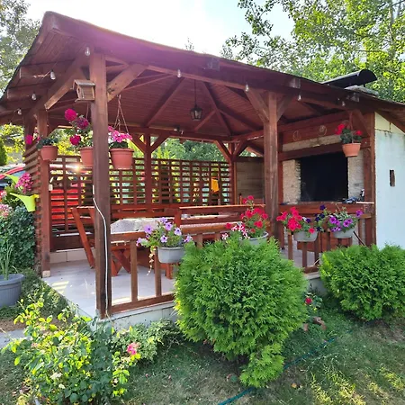 Mountain House Brutusi 17 Bjelasnica Bih Villa *